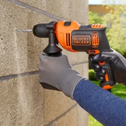 Black+decker Trapano a percussione 710 w