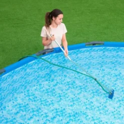 Gardenia Kit pulizia piscina, ideale per strutture fino a Ø 366 cm
