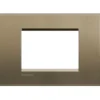 Placca quadra 3 moduli serie livinglight square